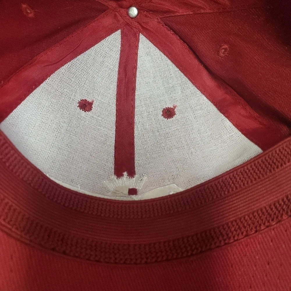 Budweiser fitted baseball cap. No stains great condition. Lots of life left.